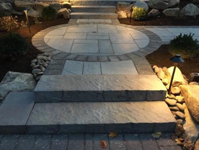 Paver installation in Spring City using Aberdeen Slab Pavers with a Soldier Bolder