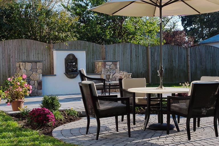 Small-patio-with-water-feature-in-Phoenixville